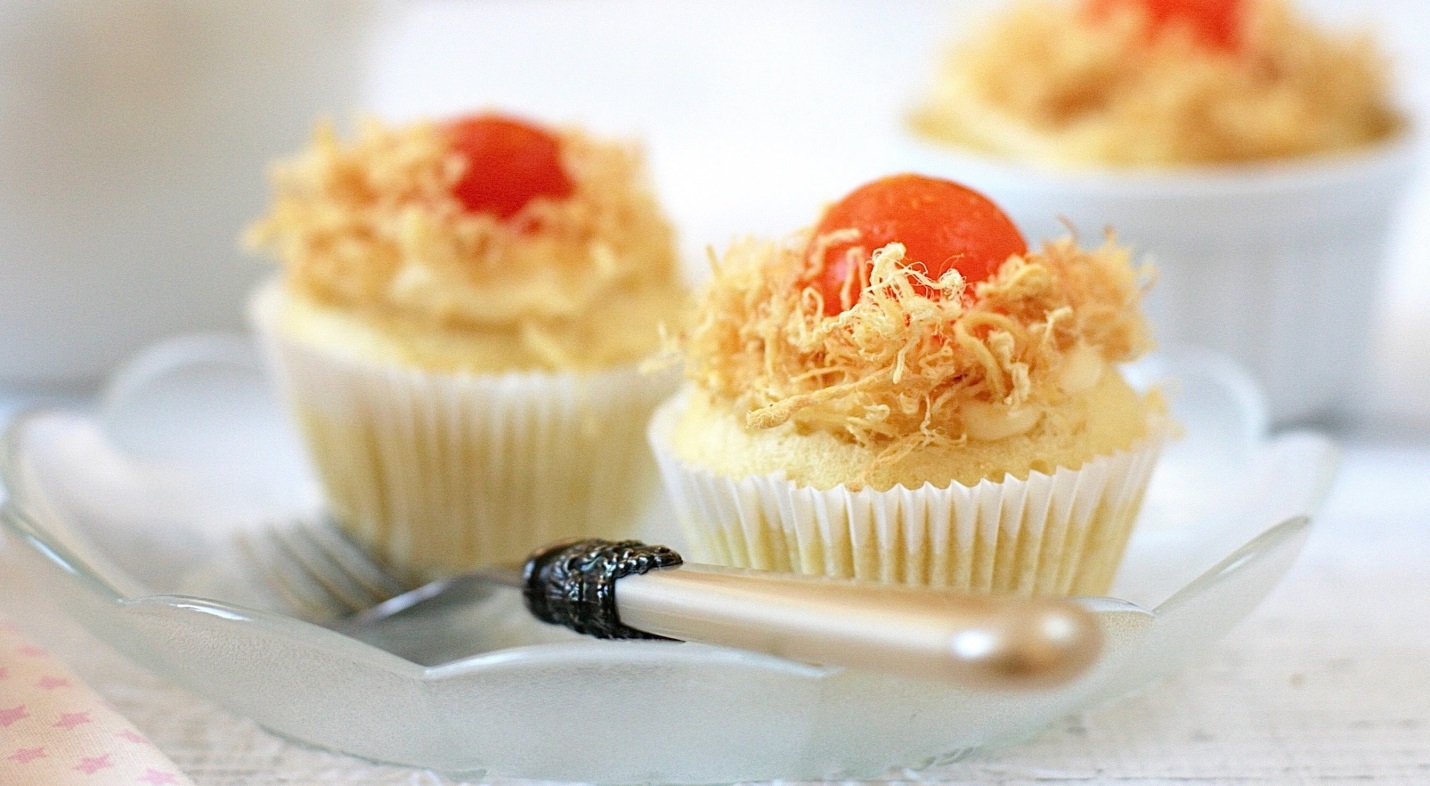 Cupcake trứng muối chà bông là công thức kết hợp độc đáo mang lại hương vị mới lạ