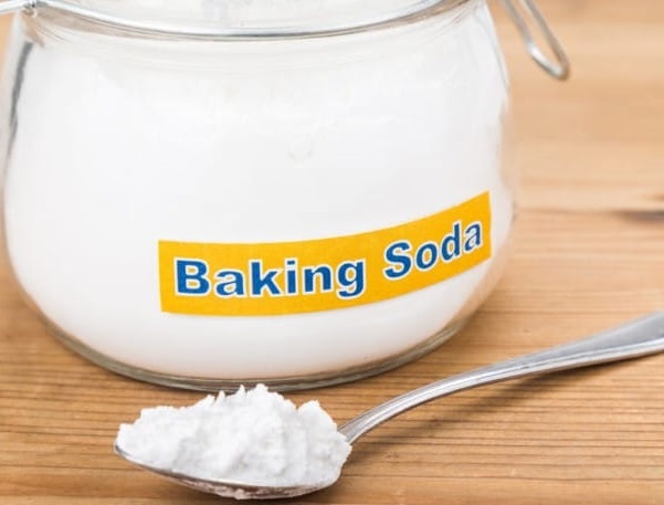 Baking soda được dùng làm sạch nồi nhôm