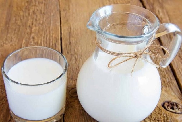 Chọn sữa tươi không đường nguyên chất