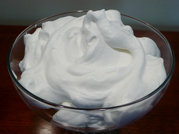 Topping cream dễ bông cứng