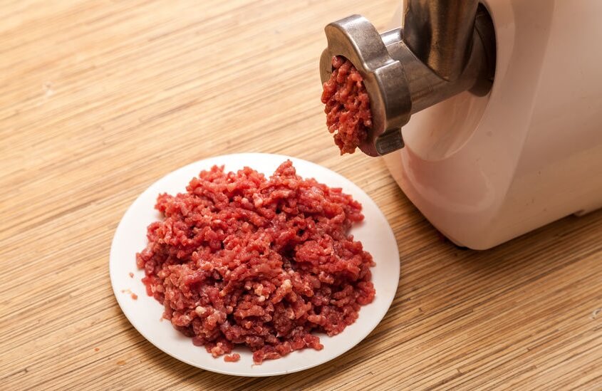 Máy xay thịt gia đình nâng cao chất lượng thịt chế biến (Ảnh: Internet)