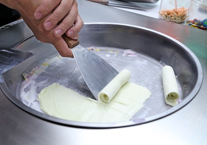 Kinh doanh kem cuộn Thái Lan