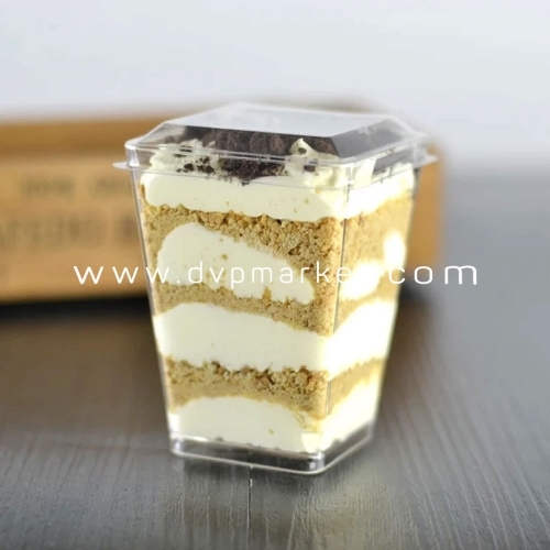 Ly nhựa mousse vuông BN24 (25c kèm nắp)