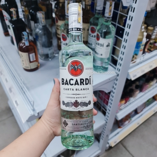 Rượu Rum Bacardi