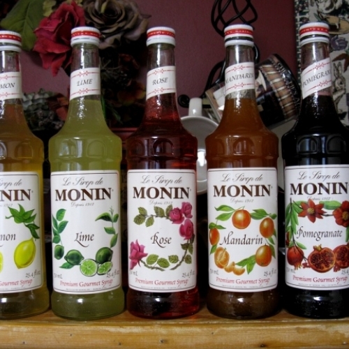 Syrup Monin Pomegranate 700ml - Quả lựu