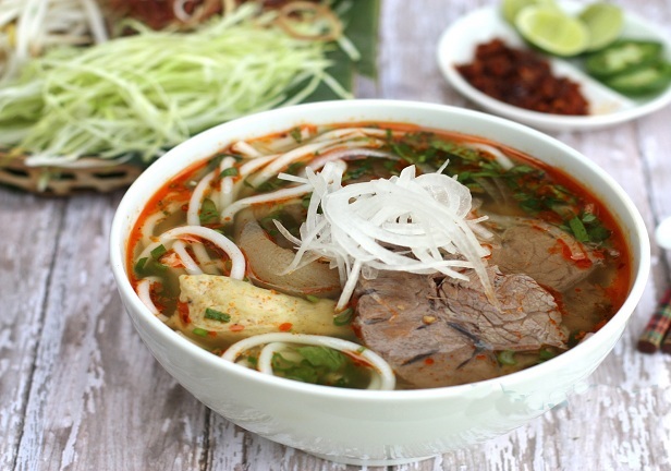 Bún bò Huế đậm vị Huế thơm ngon