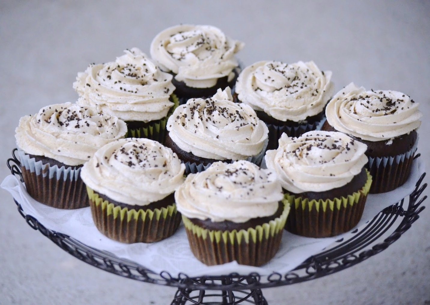 Những chiếc bánh cupcake socola ngọt ngào chắc chắn sẽ khiến bạn mê mẩn