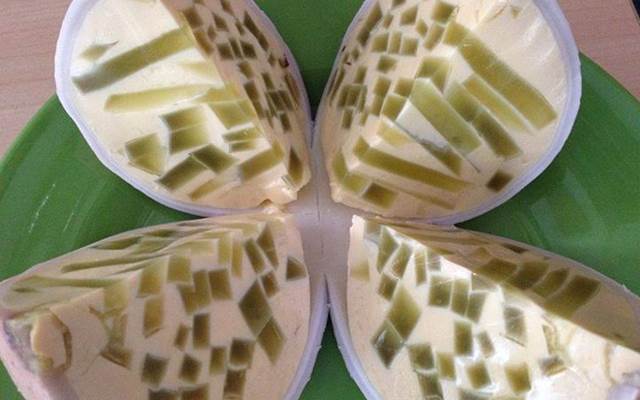 Bánh Flan trái dừa làm từ bột rau câu dẻo