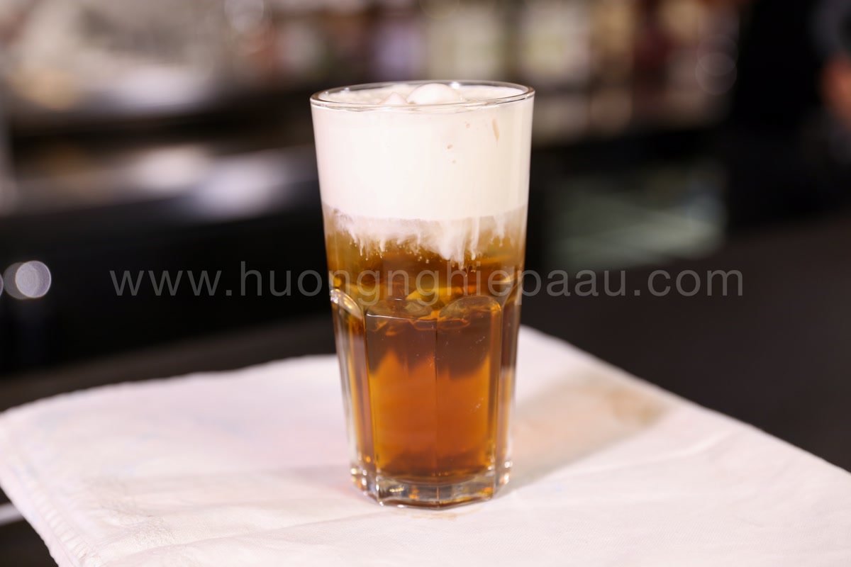 Hồng trà Macchiato thơm ngon, hấp dẫn