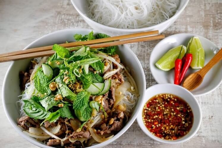 Bún thịt nạc thơm ngon cho bữa sáng 